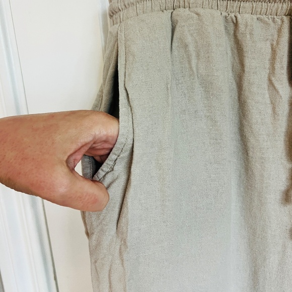 Set of Gap Linen Blend Pants and Short Set Pull on Size Medium Black Tan - Picture 3 of 11